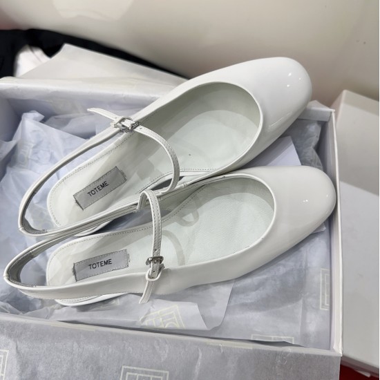 Toteme Slippers