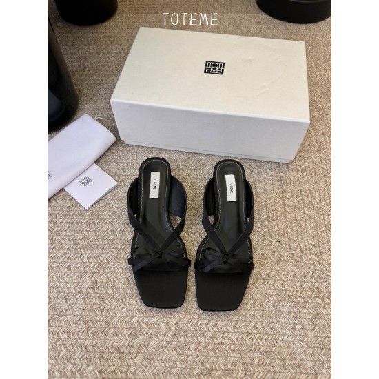 Toteme Slippers