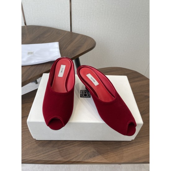 Toteme Slippers