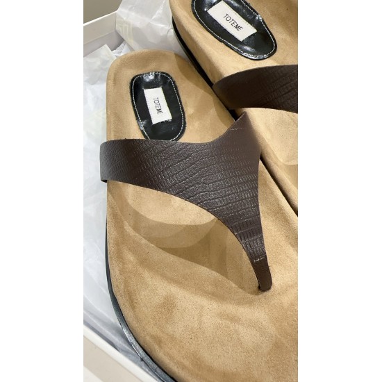 Toteme Slippers