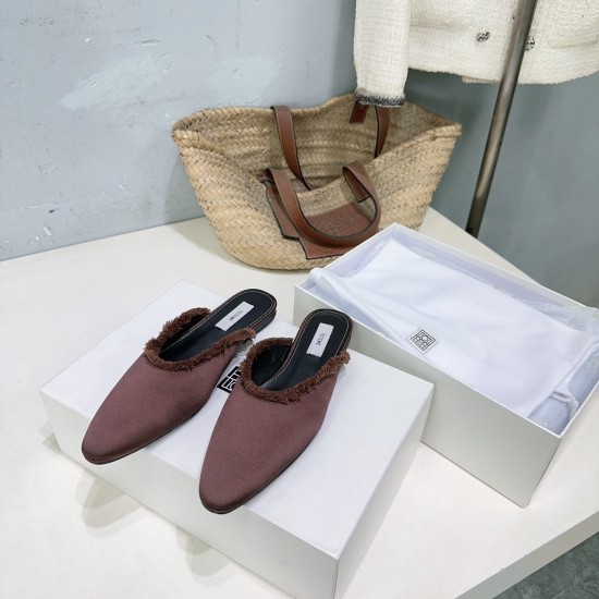 Toteme Slippers