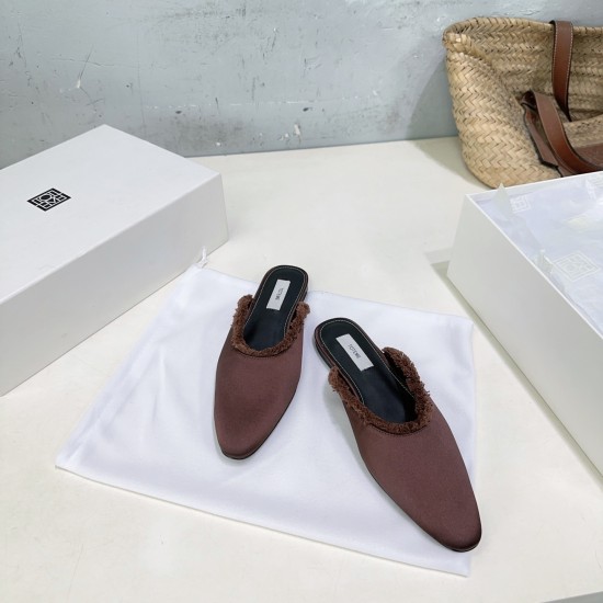 Toteme Slippers