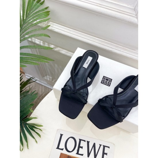 Toteme Slippers