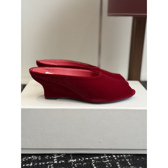 Toteme Slippers