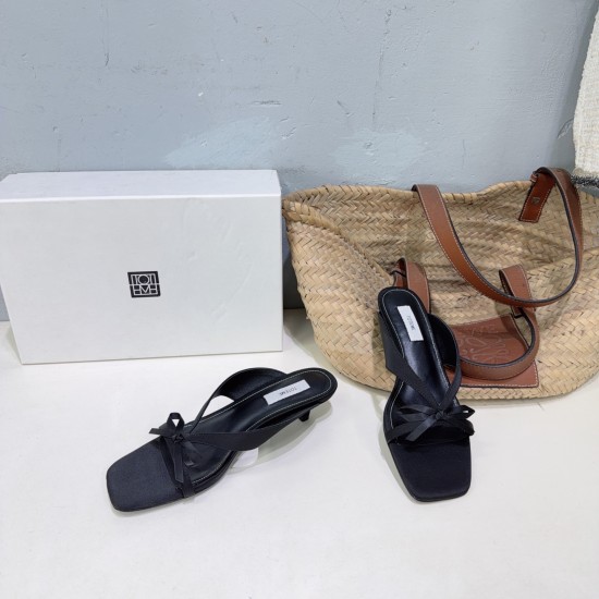Toteme Slippers