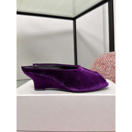 Toteme Slippers