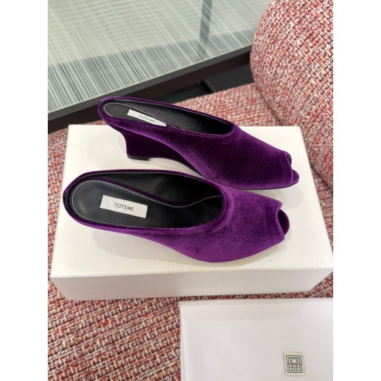 Toteme Slippers