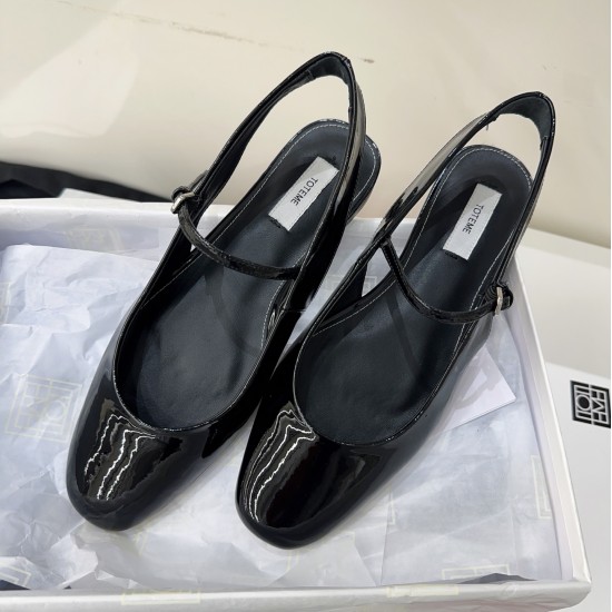 Toteme Slippers