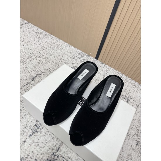 Toteme Slippers