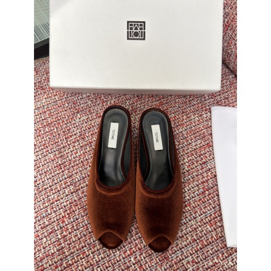 Toteme Slippers
