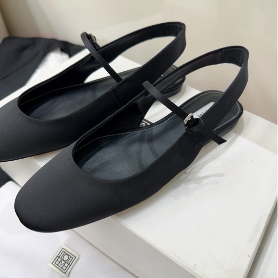Toteme Slippers