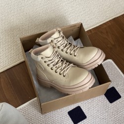Ugg Shoes Top Quality
Women 35-41