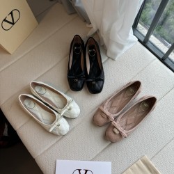 Valentino Shoes Women Top Quality Collection
size 35-41