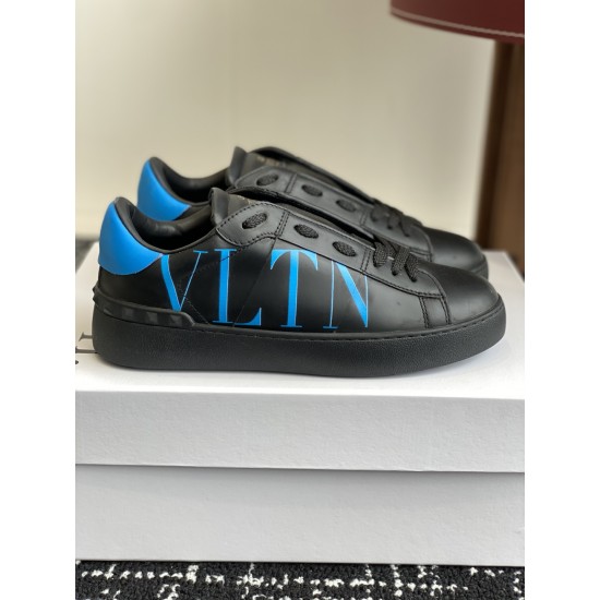Valentino Shoes Top Quality
Women size 35-41
Men size 39-45