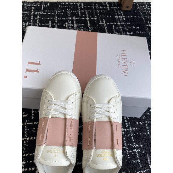 Valentino Shoes Top Quality
Women size 35-41
Men size 39-45