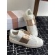 Valentino Shoes Top Quality
Women size 35-41
Men size 39-45