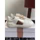 Valentino Shoes Top Quality
Women size 35-41
Men size 39-45