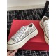 Valentino Shoes Top Quality
Women size 35-41
Men size 39-45