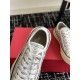 Valentino Shoes Top Quality
Women size 35-41
Men size 39-45