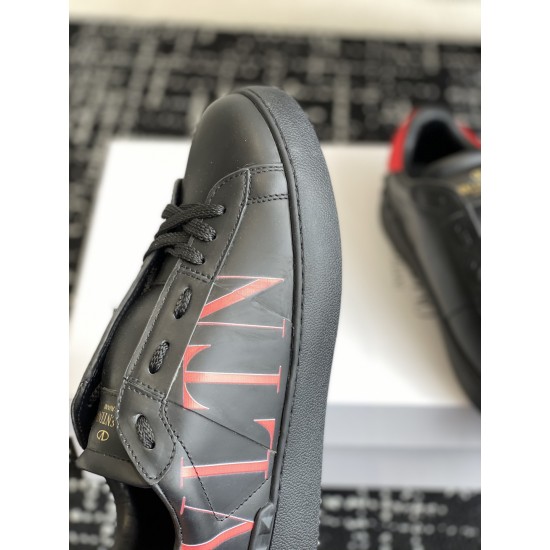 Valentino Shoes Top Quality
Women size 35-41
Men size 39-45