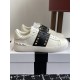 Valentino Shoes Top Quality
Women size 35-41
Men size 39-45