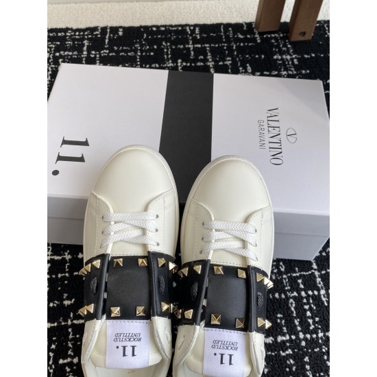 Valentino Shoes Top Quality
Women size 35-41
Men size 39-45