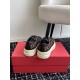 Valentino Shoes Top Quality
Women size 35-41
Men size 39-45