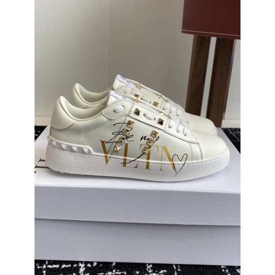 Valentino Shoes Top Quality
Women size 35-41
Men size 39-45