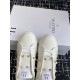 Valentino Shoes Top Quality
Women size 35-41
Men size 39-45