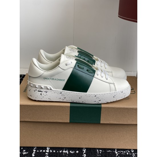 Valentino Shoes Top Quality
Women size 35-41
Men size 39-45