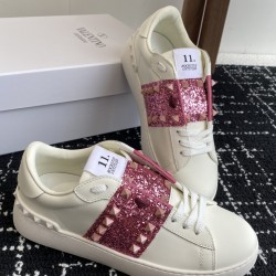 Valentino Shoes Top Quality
Women size 35-41
Men size 39-45