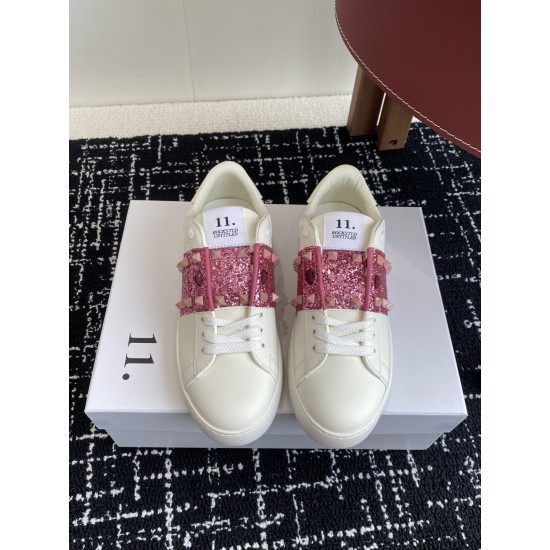 Valentino Shoes Top Quality
Women size 35-41
Men size 39-45