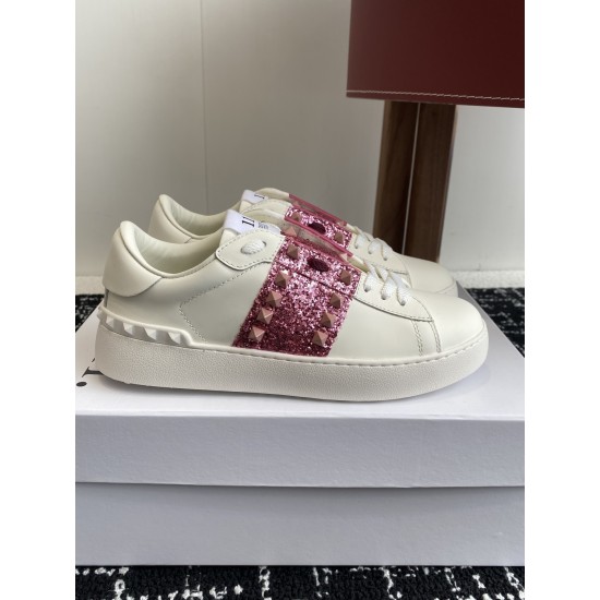 Valentino Shoes Top Quality
Women size 35-41
Men size 39-45