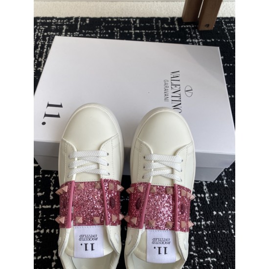 Valentino Shoes Top Quality
Women size 35-41
Men size 39-45