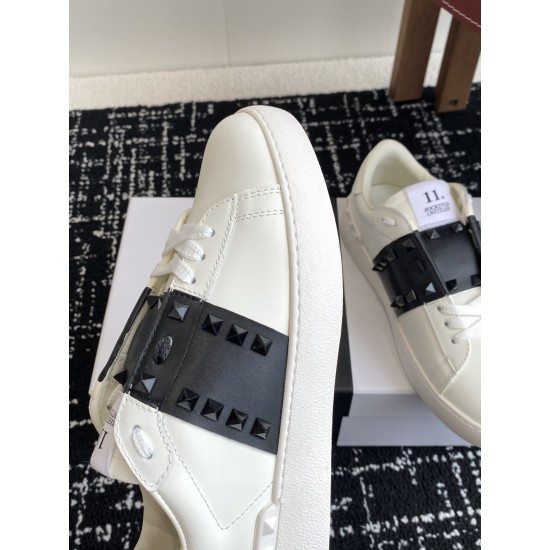 Valentino Shoes Top Quality
Women size 35-41
Men size 39-45