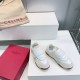 Valentino Shoes Top Quality
Women size 35-41
Men size 39-45