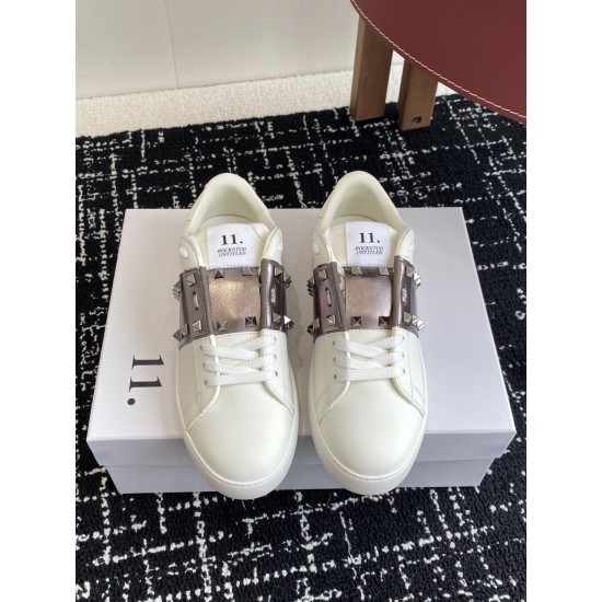 Valentino Shoes Top Quality
Women size 35-41
Men size 39-45