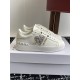 Valentino Shoes Top Quality
Women size 35-41
Men size 39-45