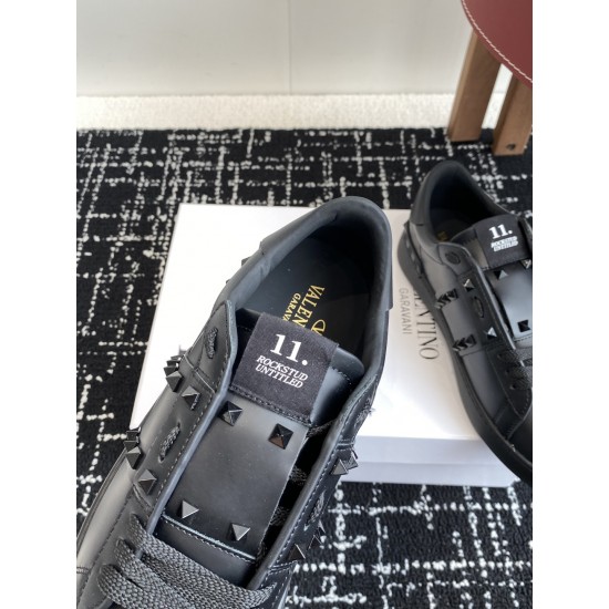 Valentino Shoes Top Quality
Women size 35-41
Men size 39-45
