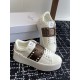 Valentino Shoes Top Quality
Women size 35-41
Men size 39-45