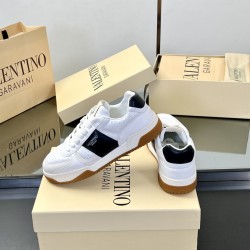 Valentino Shoes Top Quality
Women size 35-41
Men size 39-45
