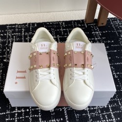 Valentino Shoes Top Quality
Women size 35-41
Men size 39-45