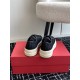 Valentino Shoes Top Quality
Women size 35-41
Men size 39-45
