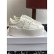Valentino Shoes Top Quality
Women size 35-41
Men size 39-45