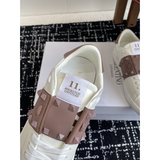 Valentino Shoes Top Quality
Women size 35-41
Men size 39-45