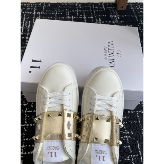 Valentino Shoes Top Quality
Women size 35-41
Men size 39-45