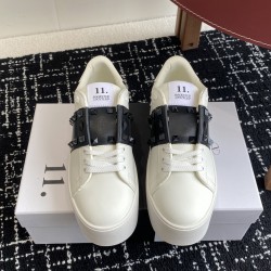 Valentino Shoes Top Quality
Women size 35-41
Men size 39-45