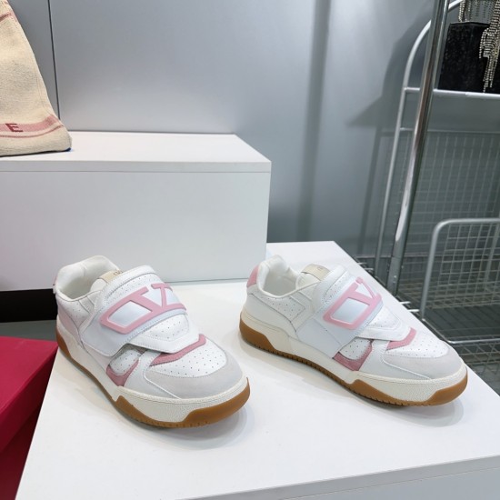 Valentino Shoes Top Quality
Women size 35-41
Men size 39-45