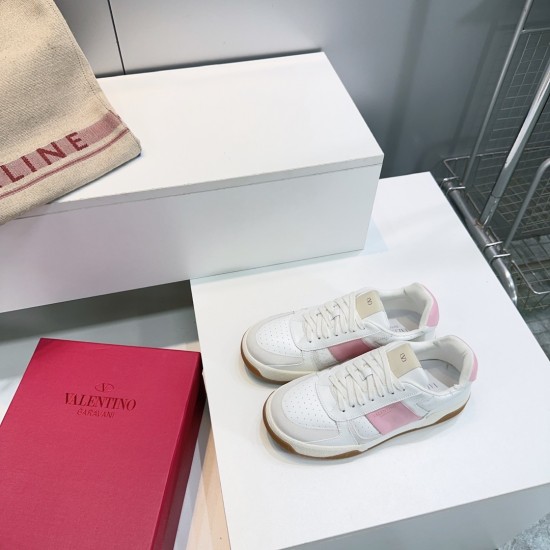 Valentino Shoes Top Quality
Women size 35-41
Men size 39-45