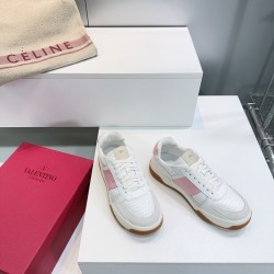 Valentino Shoes Top Quality
Women size 35-41
Men size 39-45